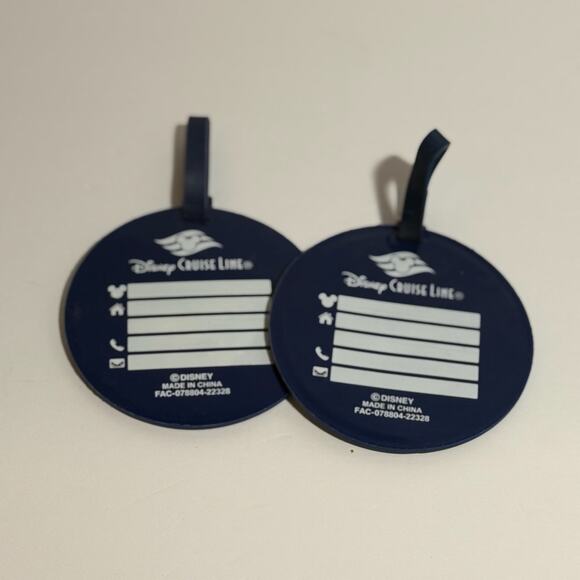 🛳️ NWOT Disney Cruise Line Castaway Club Member Luggage Tag Navy Collectible - Picture 2 of 2